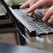 LG Keyboard 1