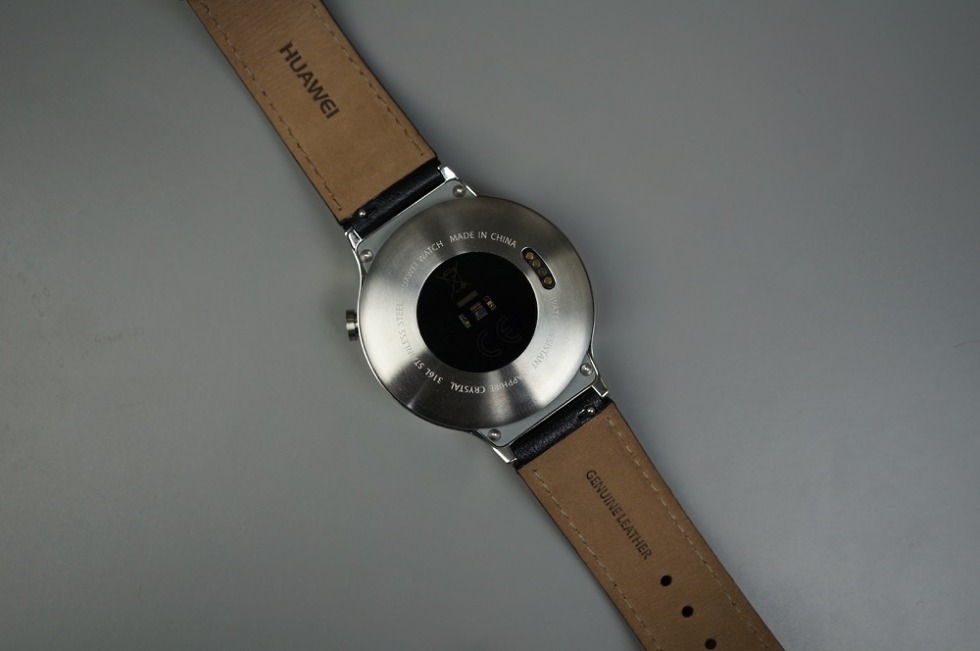 Video: Huawei Watch Unboxing and Hands-on