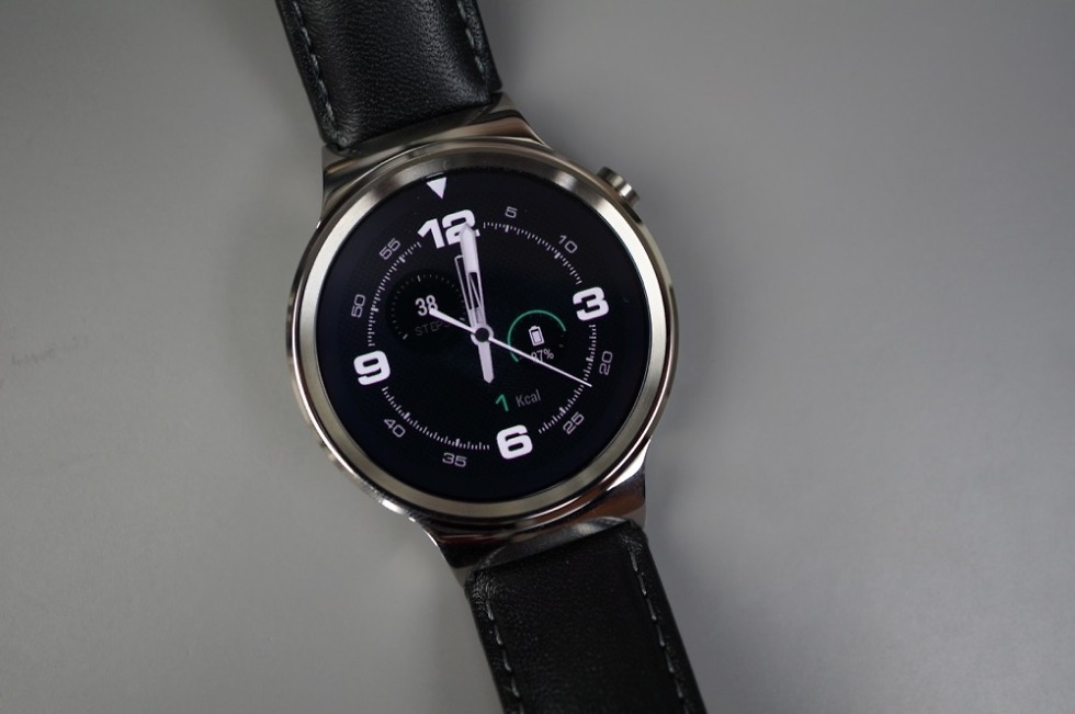 Video: Huawei Watch Unboxing and Hands-on