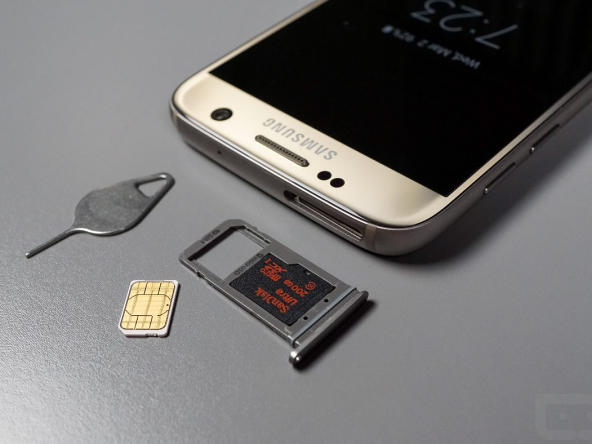 trompet Weerkaatsing Aannemer Inserting SIM and MicroSD Card in Your Galaxy S7 or Galaxy S7 Edge