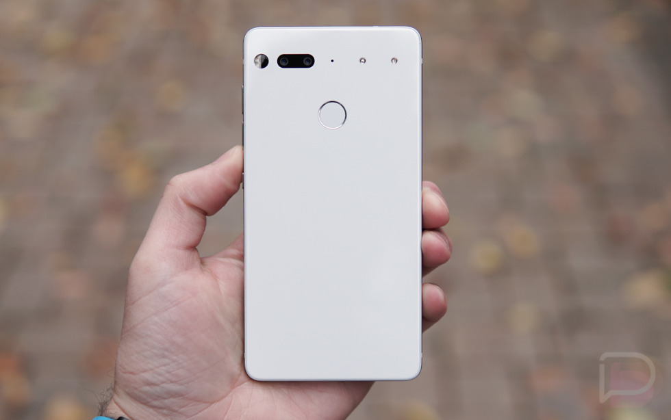 Essential Phone Re Review After Updates Price Drop Is It Worth It