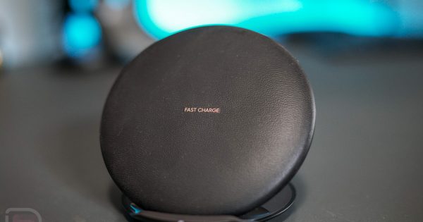 A Faster Samsung Wireless Charger Just Hit the FCC as Galaxy Note 9 ...