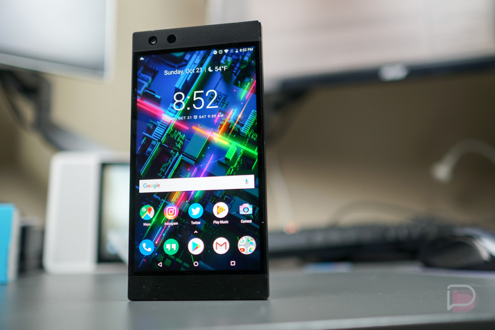 Razer Phone 2, Which Just Updated to Pie, is $499 Today ($300 Off)