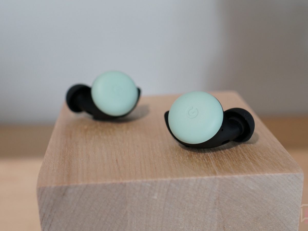 Hey, Here are the New Google Pixel Buds!