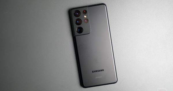 Samsung pede uma quantia surpreendente por dispositivos Galaxy S21 renovados