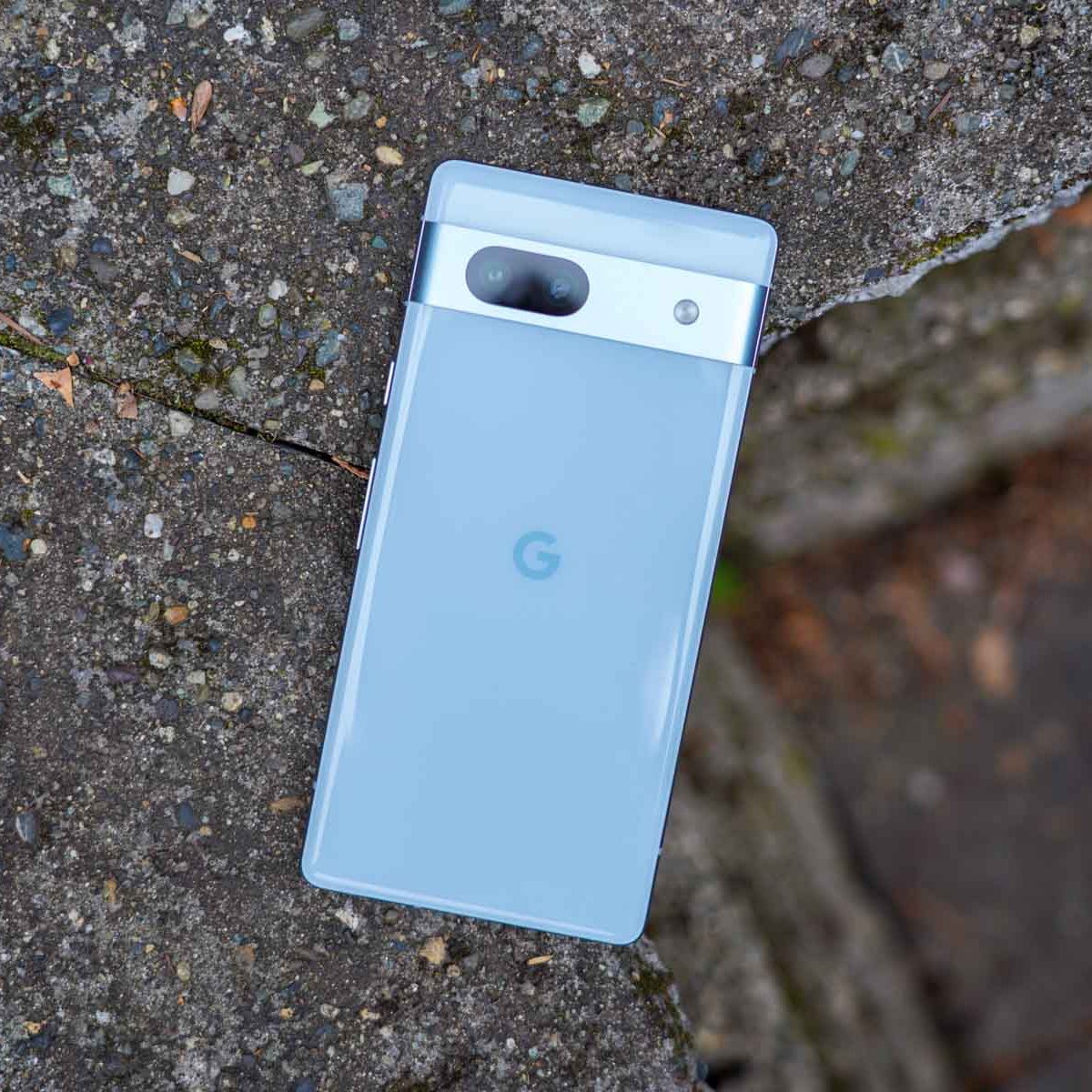 Google Pixel 7a: Unraveling the allure of clean Android and