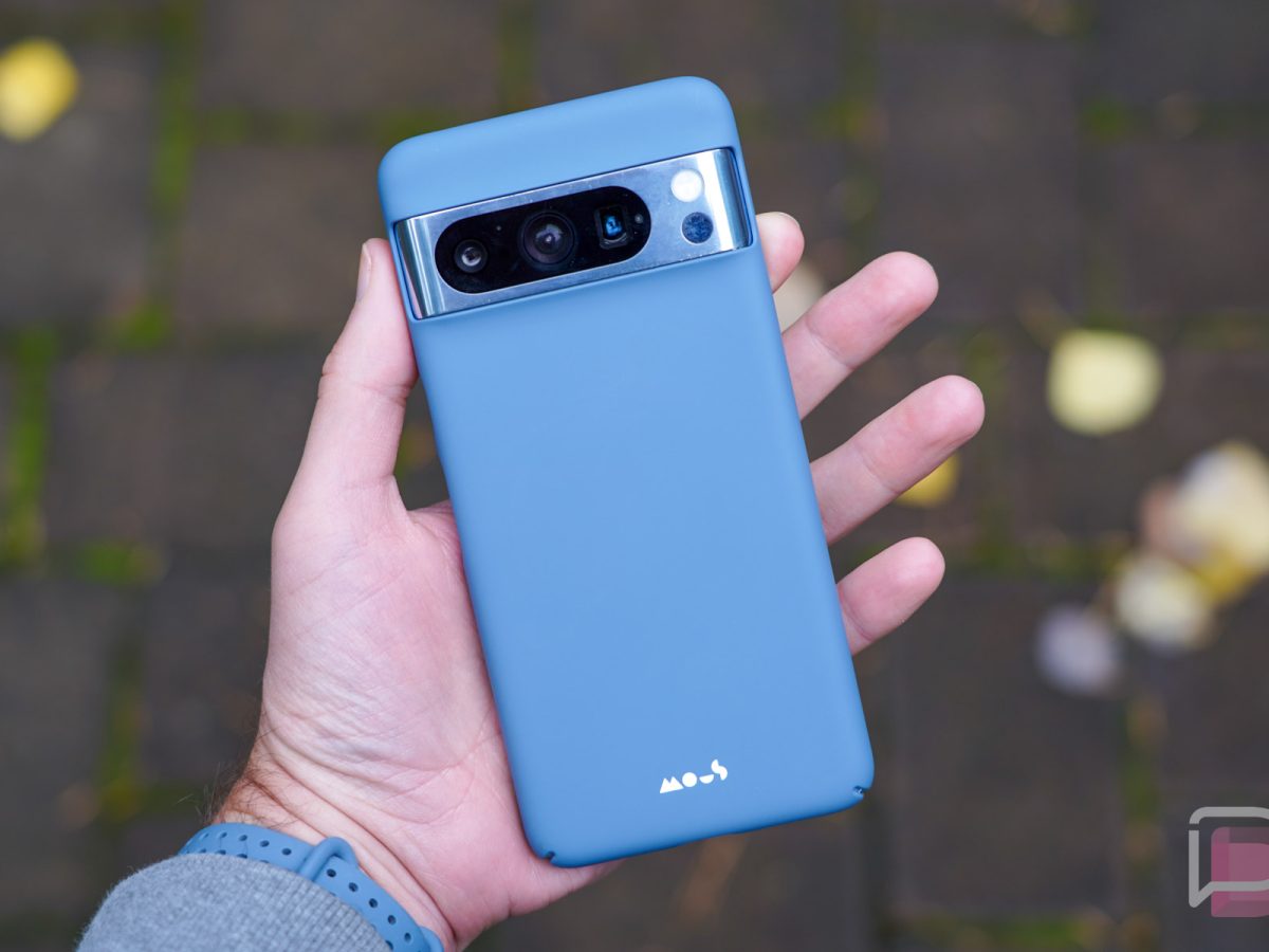 dBrand is making a Grip case for the Flip 5 : r/galaxyzflip