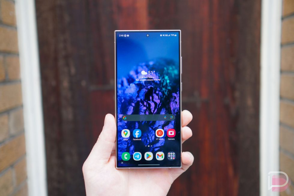Galaxy S24 Ultra Could See Samsung Finally Bringing Back a Flat-Screen to  Its Flagship Phone