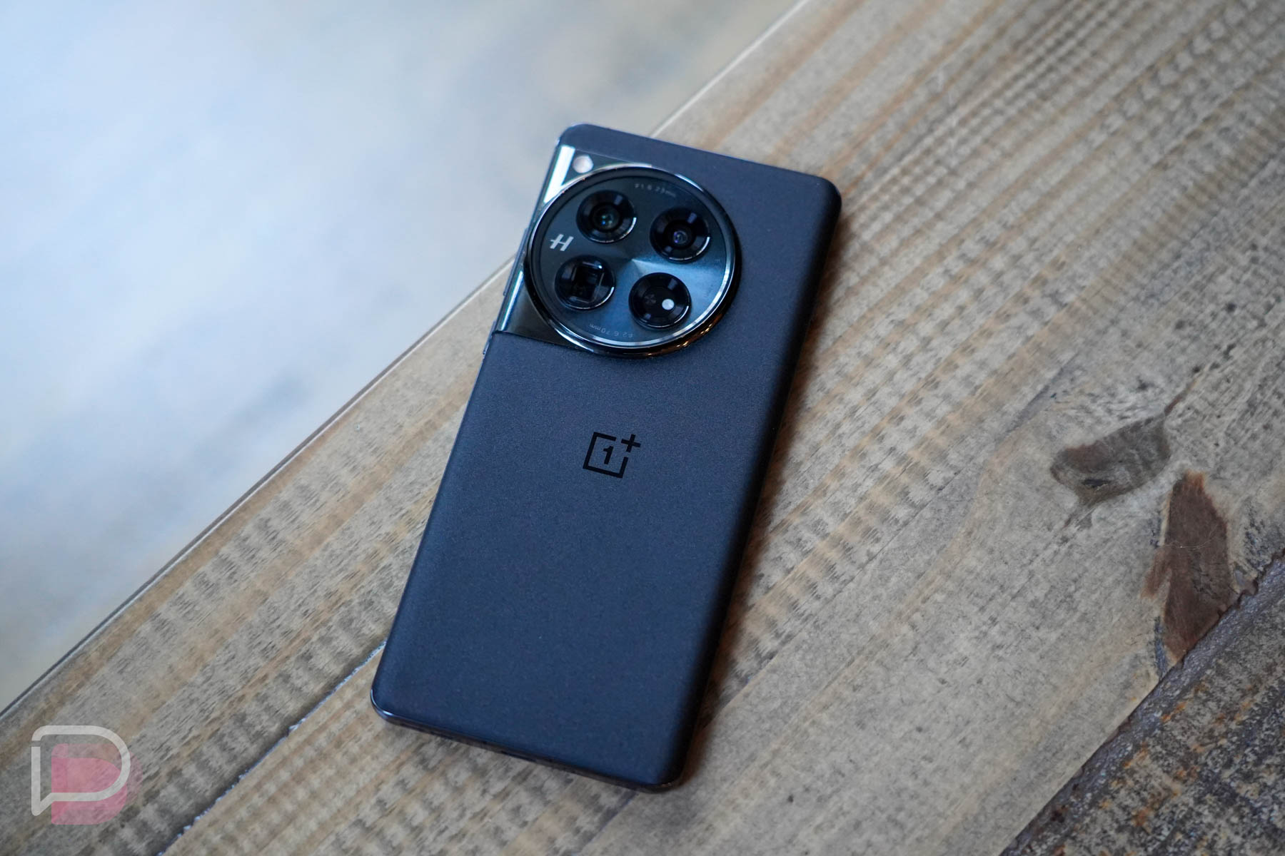 OnePlus 12 Review : Why shouldn't you buy it?