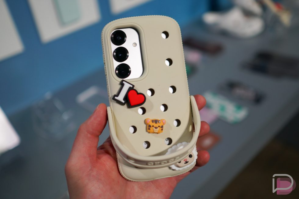 Sport Mode Activate: I Shouldn’t Love This Galaxy S25 Crocs Case